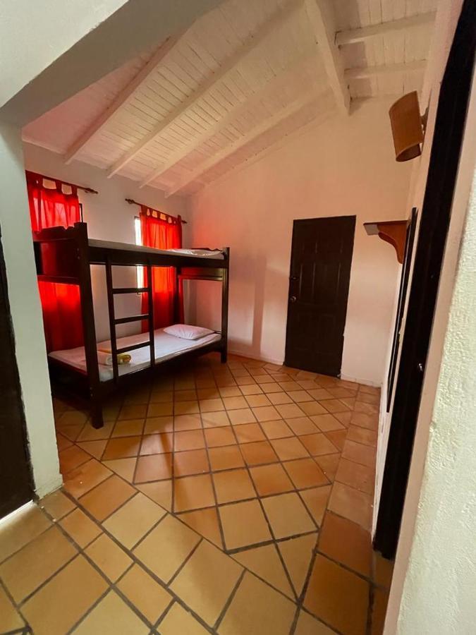 Hotel Candilejas Puerto Berrio Екстер'єр фото