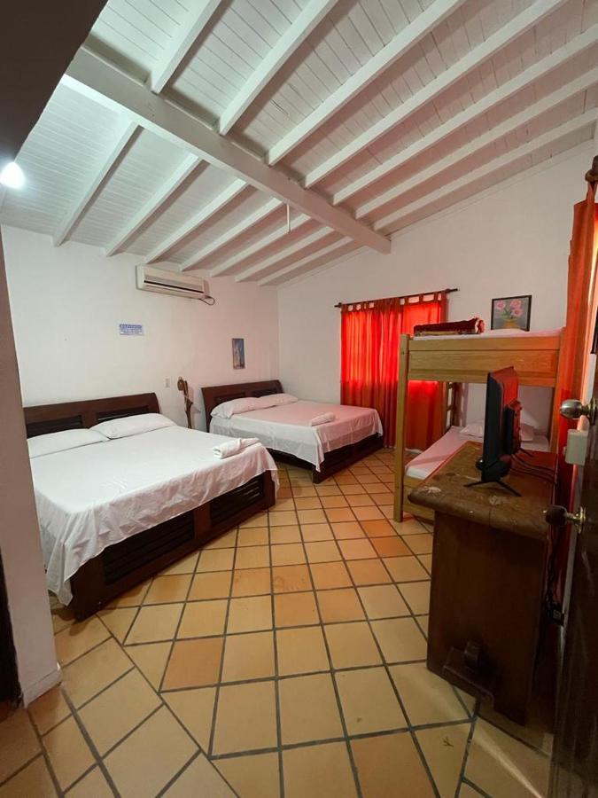 Hotel Candilejas Puerto Berrio Екстер'єр фото